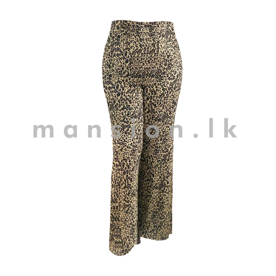 Relaxed Leopard Pant